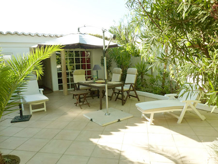 Algarve Ferienhaus im Algarve bei Tavira: Ferienhaus Casa Quintal im tropischen Park OASIS - VERDE in Cabanas de Tavira - Algarve - Portugal